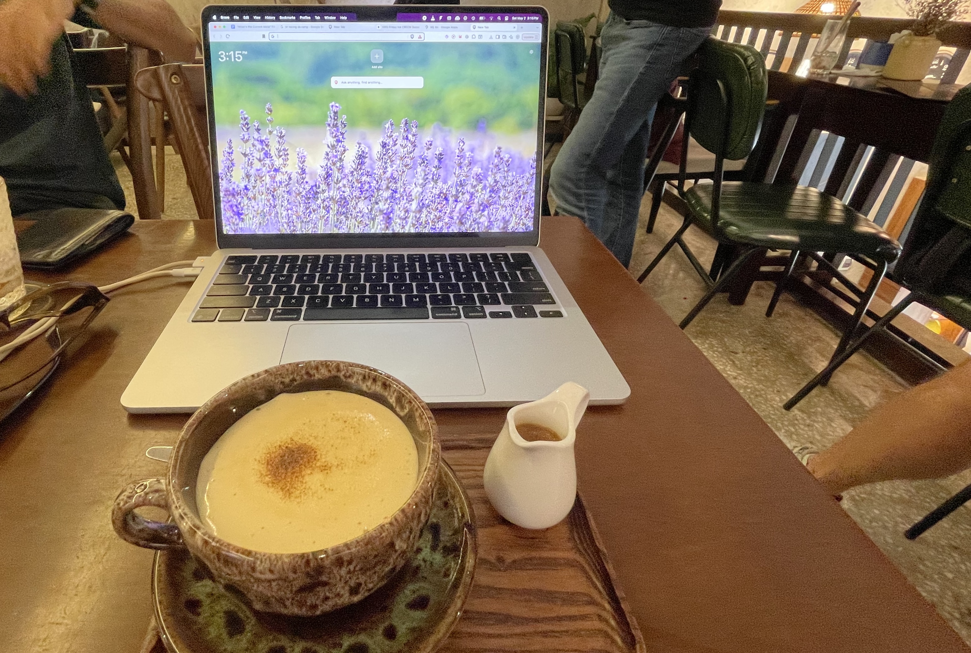 Flower Beachstay & Coffee thumbnail 4
